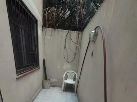 Depto Tipo Casa en Venta 56 años