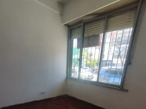 Depto Tipo Casa en Venta 56 años