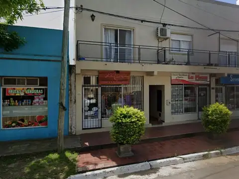 Complejo de 3 LOCALES + 2 DEPTOS 