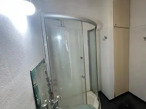 Casa en Alquiler con 1 cochera