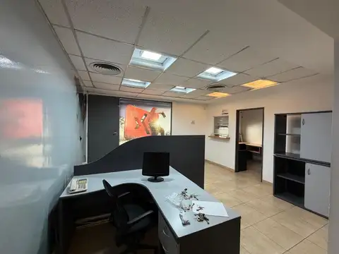 Local en Alquiler en Acassuso Vias  /  Santa Fe, $ 1.800.000