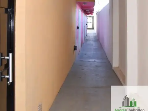 Departamento de 2 dormitorios con patio y gas natural en alquiler