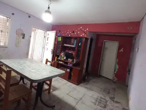 Casa en Alquiler con 1 cochera