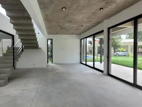 Casa en Venta al Este