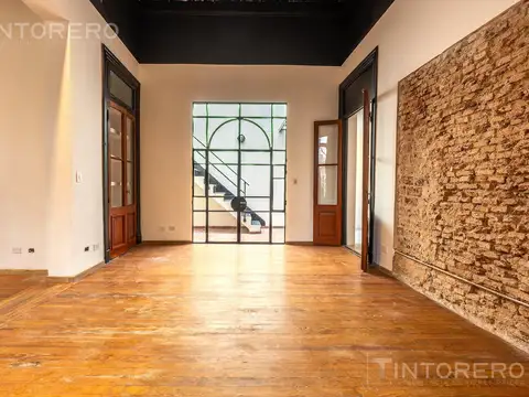 Casa en venta de 3 ambientes con parrilla y terraza en Caballito