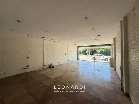 Local sobre Ruta 25 en alquiler