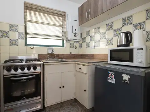 VENTA MONOAMBIENTE MUY LUMINOSO Y CON BALCÓN EN PALERMO