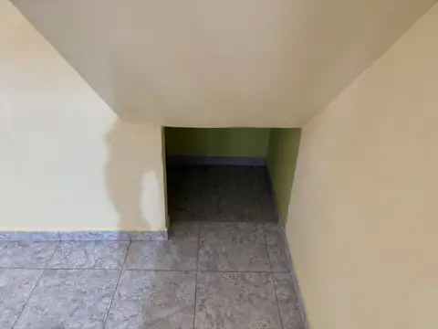 ALQUILER - Dpto 2 ambiente con patio y parrilla