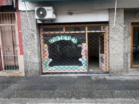 Local Comercial en Alquiler – 36 m² – Monserrat