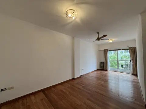DEPARTAMENTO EN VENTA EN LA PLATA DE 2 DORMITORIOS AL FRENTE CON COCHERA APTO BA
