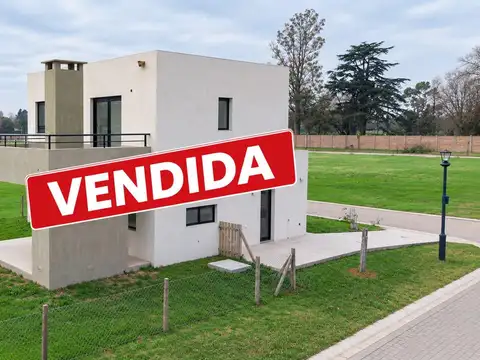 Casa en venta a estrenar en Barrio Privado El Olivar