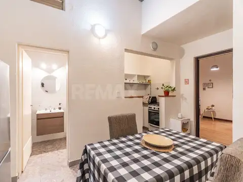Venta PH 2 ambientes con patio, Villa Pueyrredón