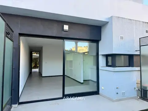 Departamento en Alquiler con 1 cocheras
