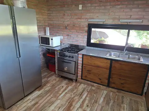 Casa 5 ambientes con 2 baños