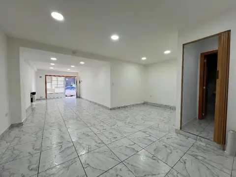 Local en Alquiler en Rio Grande, $ 750.000