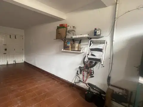 Depto Tipo Casa en Venta con 1 cocheras
