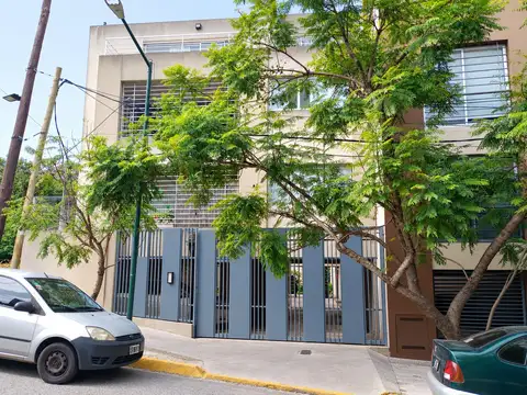 Departamento en Alquiler en San Isidro | 3 Ambientes | Balcón con Parrilla | Cochera