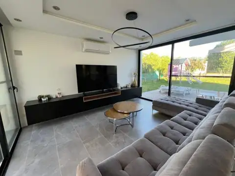 Casa en Venta en Ezeiza, USD 450.000