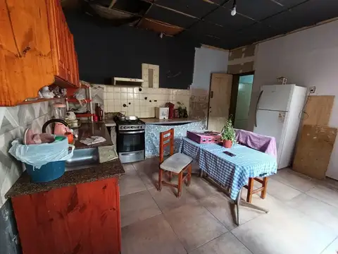 Casa 3 ambientes con 2 baños