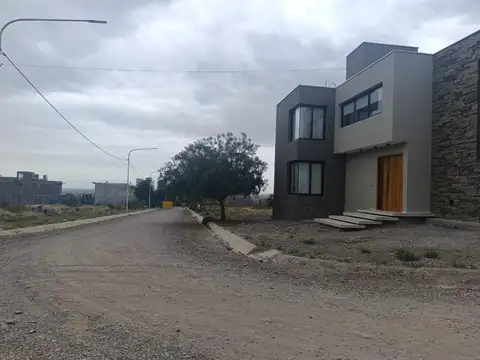 COCUCCI INMOBILIARIA VENDE terreno el Las Heras