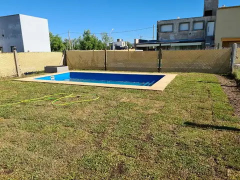 Casa 3 ambientes con 1 baño
