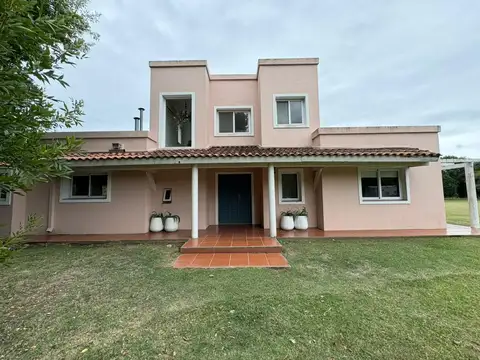 Casa en Alquiler en Las Vizcachas, USD 2.000