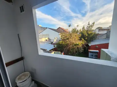 Depto Tipo Casa 2 ambientes con 1 baño