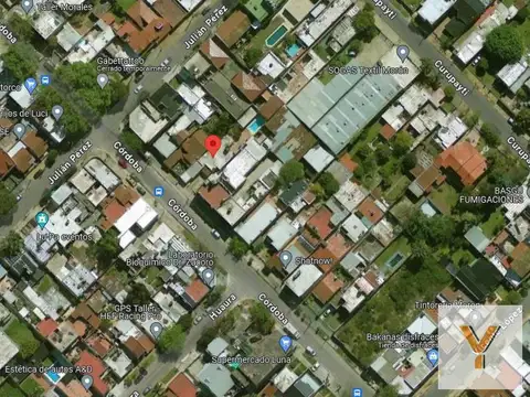 Córdoba e/ Pérez y López