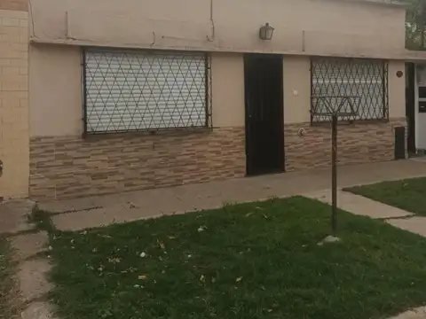 PH EN VENTA AL FRENTE 1  DORM PATIO POSIBILIDAD 2DO DORM