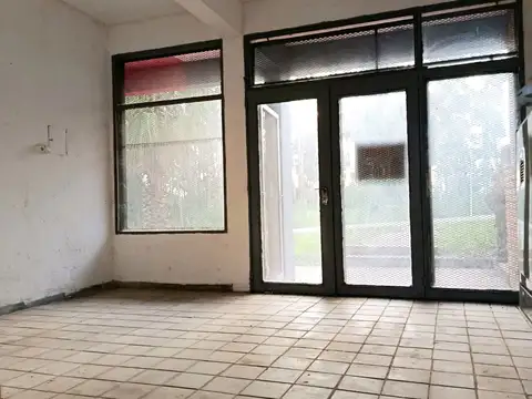ALQUILER LOCAL COMERCIAL EN PANDO