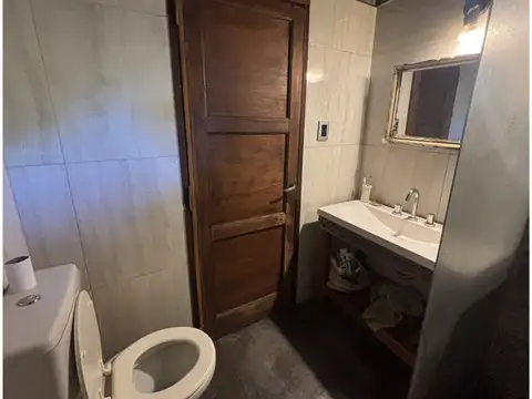 Casa 6 ambientes con 1 baño
