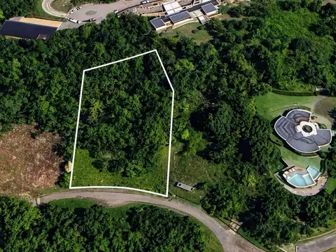 TERRENO CON VISTAS PANORAMICAS