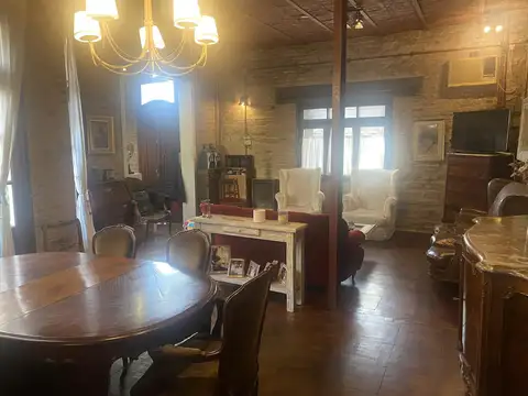 Casa en Venta 5 ambientes c/ patio y terraza APTO CREDITO - Roque Pérez 3100 - Cohglan