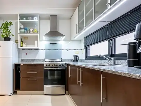 VENTA SEMIPISO 4 AMBIENTES EN OLIVOS, C/COCHERA