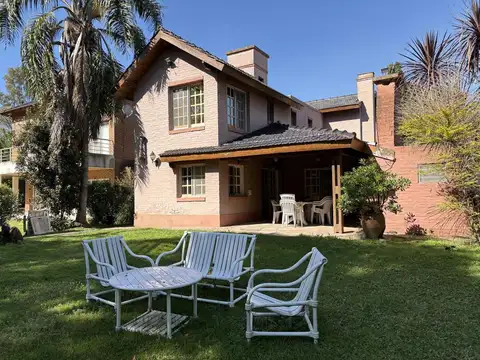 Casa en venta en Barrio Náutico Escobar - a reciclar- Apto crédito