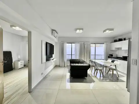 Venta Departamento 2 ambientes con balcón piso alto.