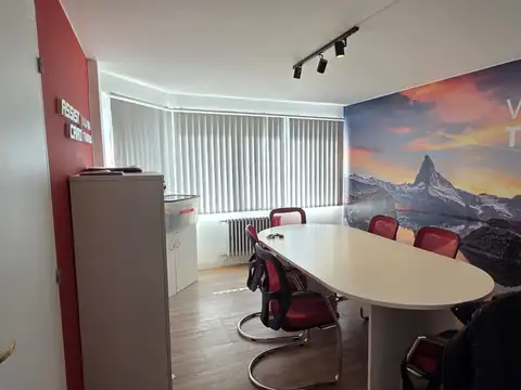 Venta Oficina sobre Calle Mitre