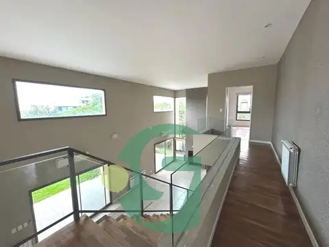 Venta Casa.5 amb.Bo.Privado La Lomada. Pilar