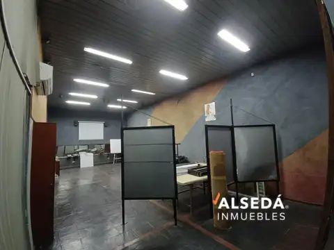 Local en Venta 40 años