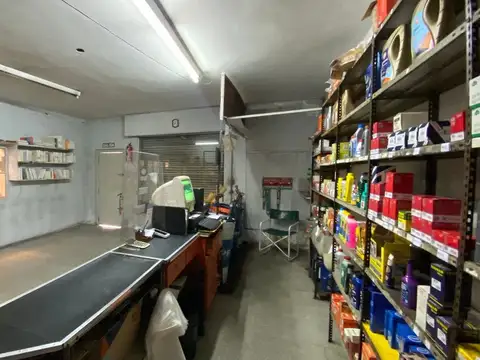 OPORTUNIDAD LOCAL C/ OFICINA + GALPON O GARAGE
