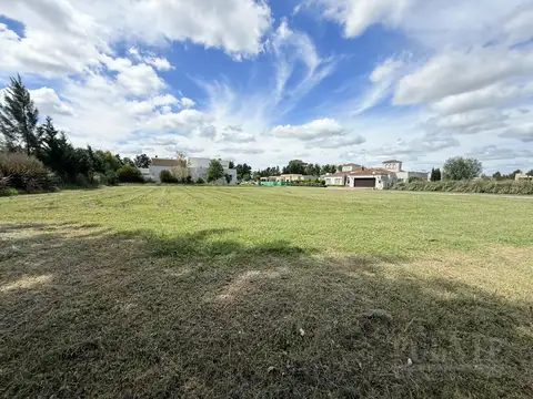 Fincas del Alba lote en Esquina