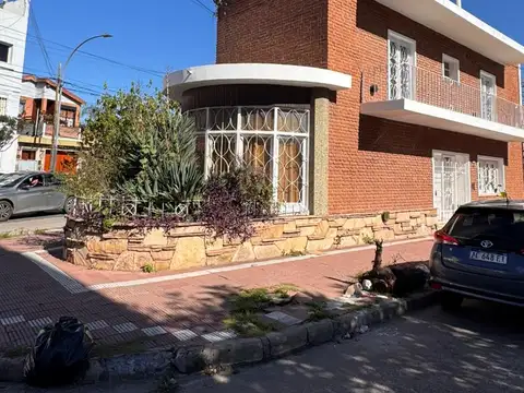 Bialet Masse 1500, Piso pb