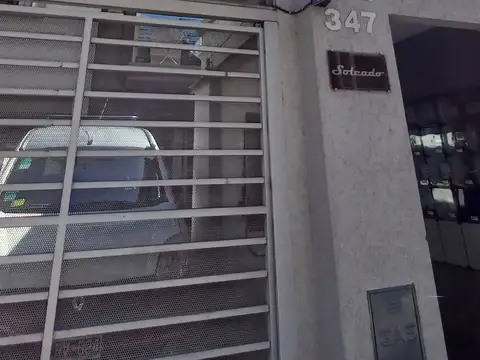 DEPARTAMENTO DOS AMBIENTES CON COCHERA