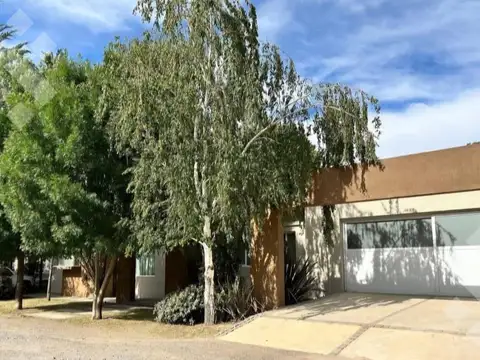 Casa en Venta en Plottier, USD 420.000