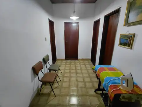 Casa mas local comercial