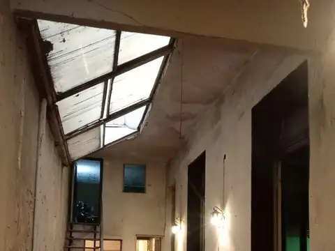 Departamento tipo casa 140 m2 a reciclar en San Cristobal