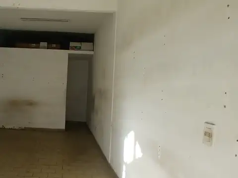 Local en Alquiler en Ituzaingo, $ 450.000