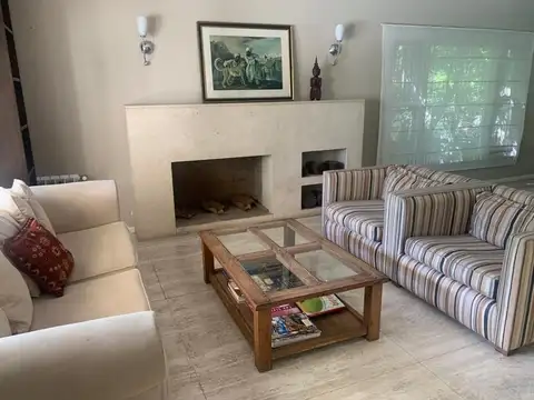Casa en Alquiler de 6 dormitorios