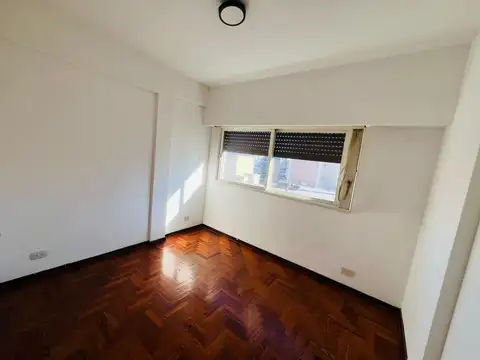 Departamento en Alquiler en Ramos Mejía Sur, $ 850.000