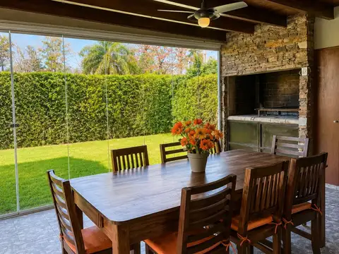 VENTA CASA4 amb PILAR, pileta, jardín APTO CREDITO